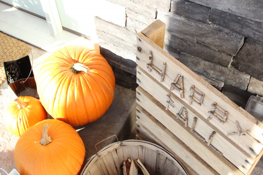 Happy Fall Stick Letters | The Wood Grain Cottage