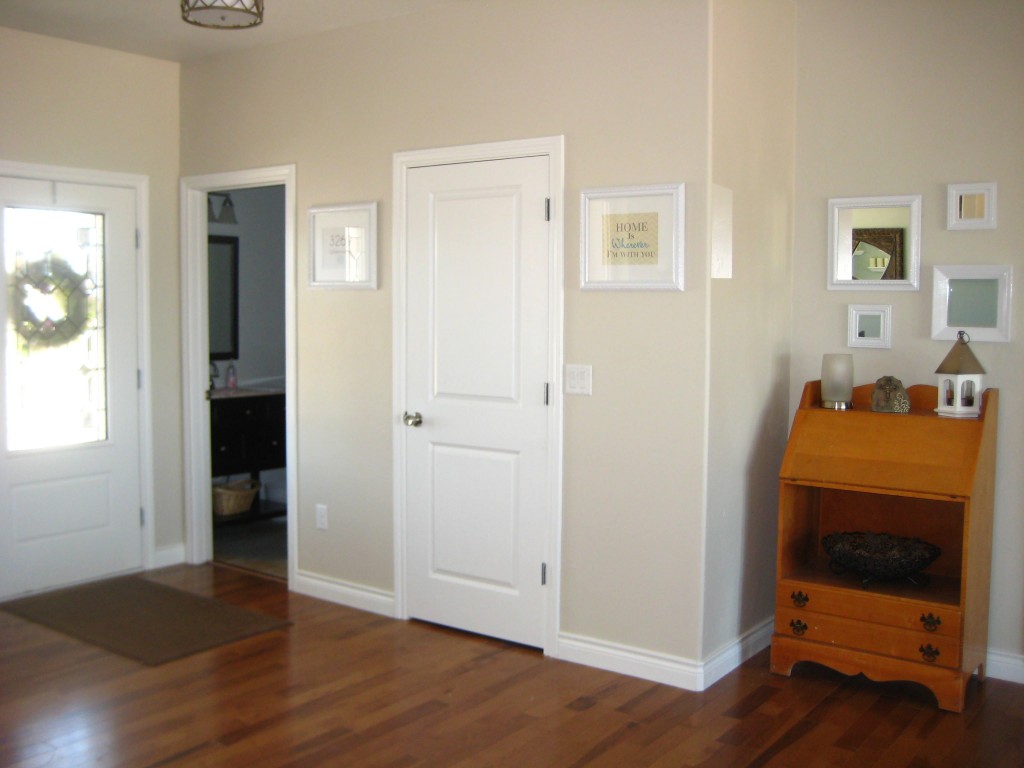 Entryway Updates - The Wood Grain Cottage