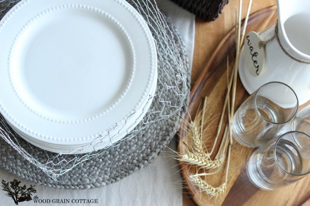 Easy Chicken Wire Baskets by The Wood Grain Cottage