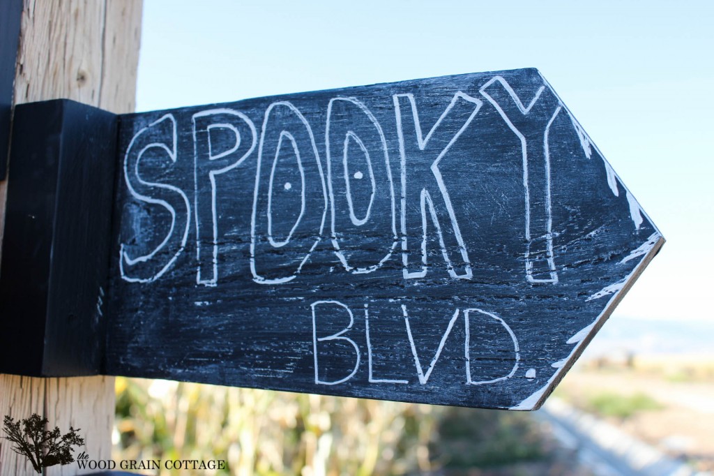 Chalkboard Sign Pole by The Wood Grain Cottage