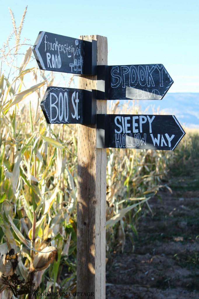 Chalkboard Sign Pole by The Wood Grain Cottage