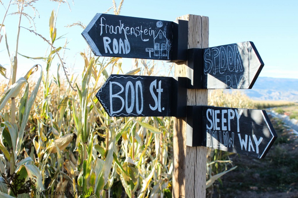 Chalkboard Sign Pole by The Wood Grain Cottage