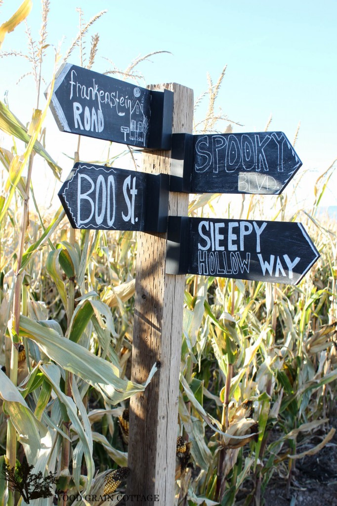 Chalkboard Sign Pole by The Wood Grain Cottage