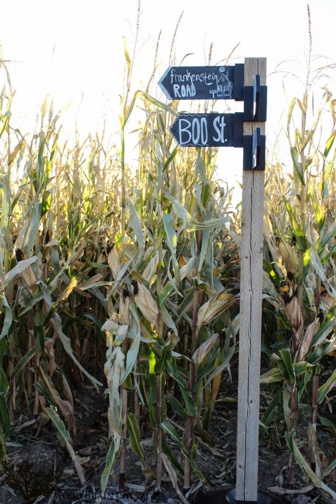 Chalkboard Sign Pole by The Wood Grain Cottage