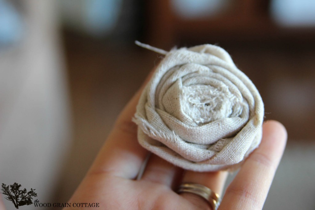 DIY Rosette Pillow by The Wood Grain Cottage