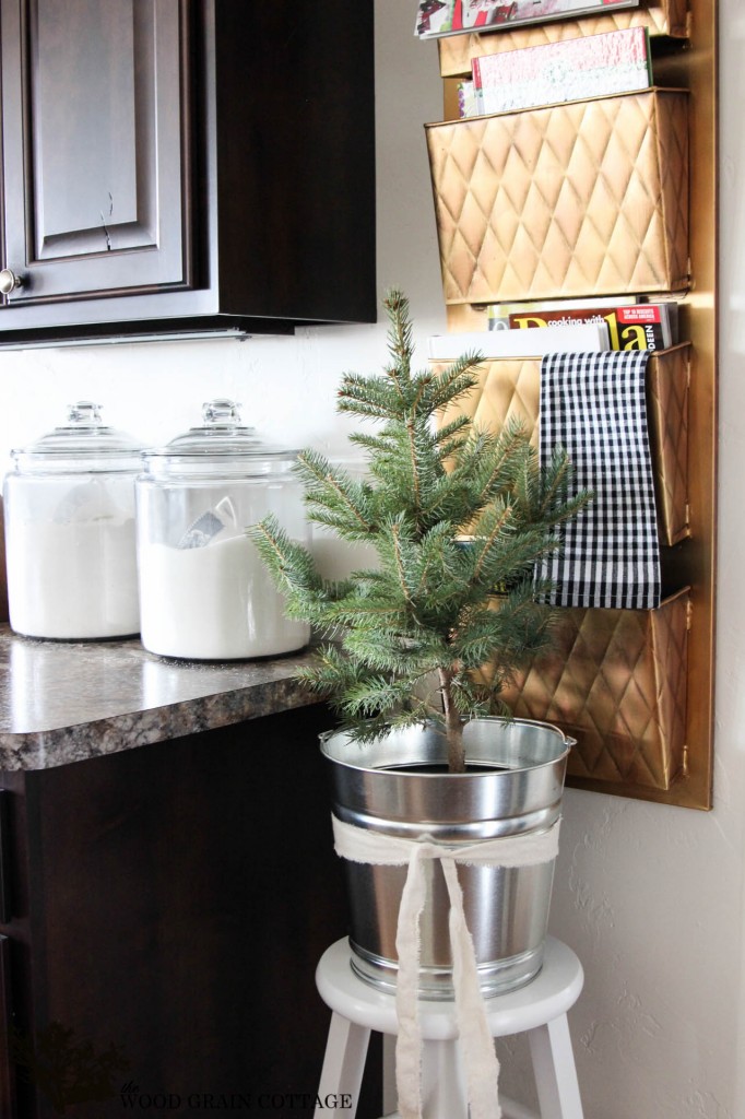 Christmas Home Tour 2013 by The Wood Grain Cottage