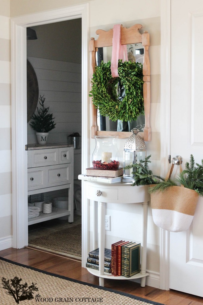 Christmas Home Tour at The Wood Grain Cottage