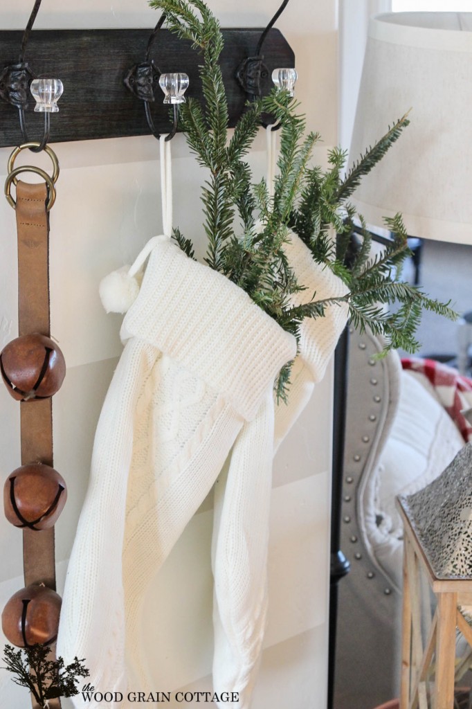 Christmas Home Tour at The Wood Grain Cottage