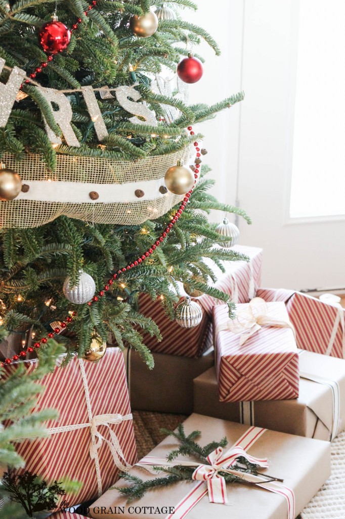 Christmas Home Tour at The Wood Grain Cottage