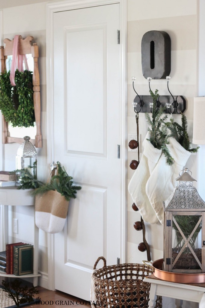 Christmas Home Tour at The Wood Grain Cottage