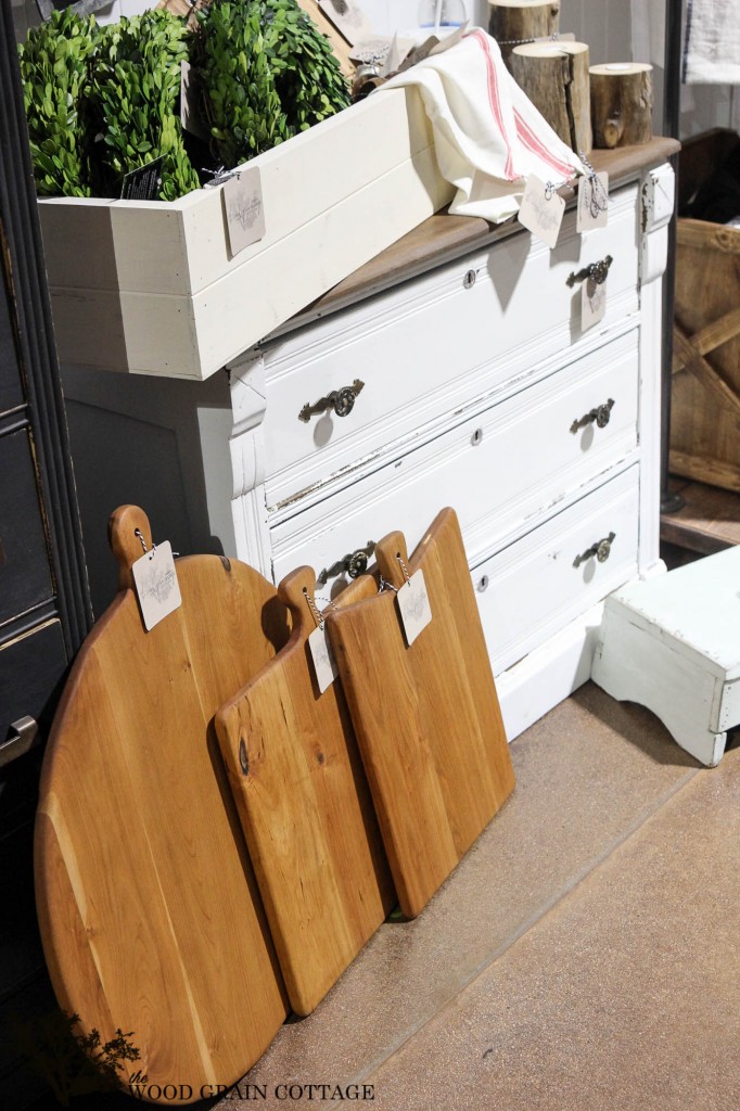 Recap of The Vintage Whites Market by The Wood Grain Cottage
