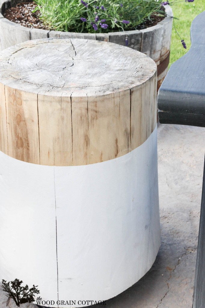 Turn an old stump into a great outdoor side table! Full tutorial by The Wood Grain Cottage-11