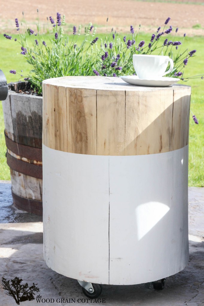 Turn an old stump into a great outdoor side table! Full tutorial by The Wood Grain Cottage