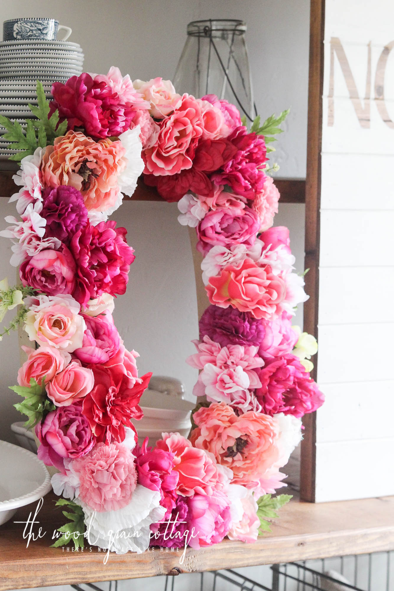 How To Make A Floral O by The Wood Grain Cottage