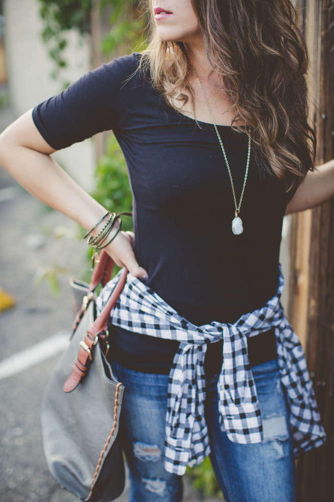Fashion Friday: Tied Around The Waist by The Wood Grain Cottage