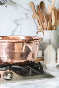 A picture of the copper jam pan.